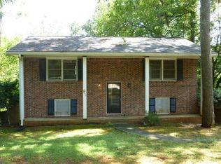 250 Forest Glen Cir, Avondale Est, GA 30002