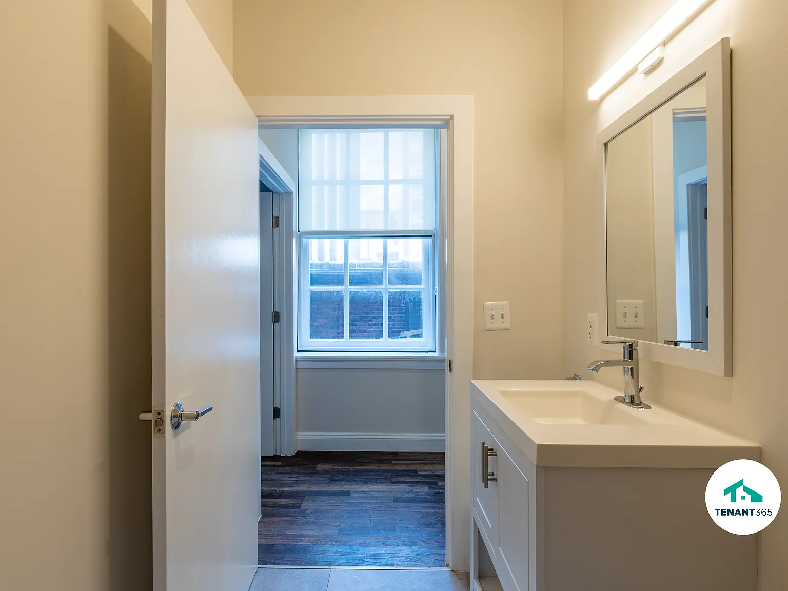 1 bed, 640 sqft, $1,525 — Photo 2