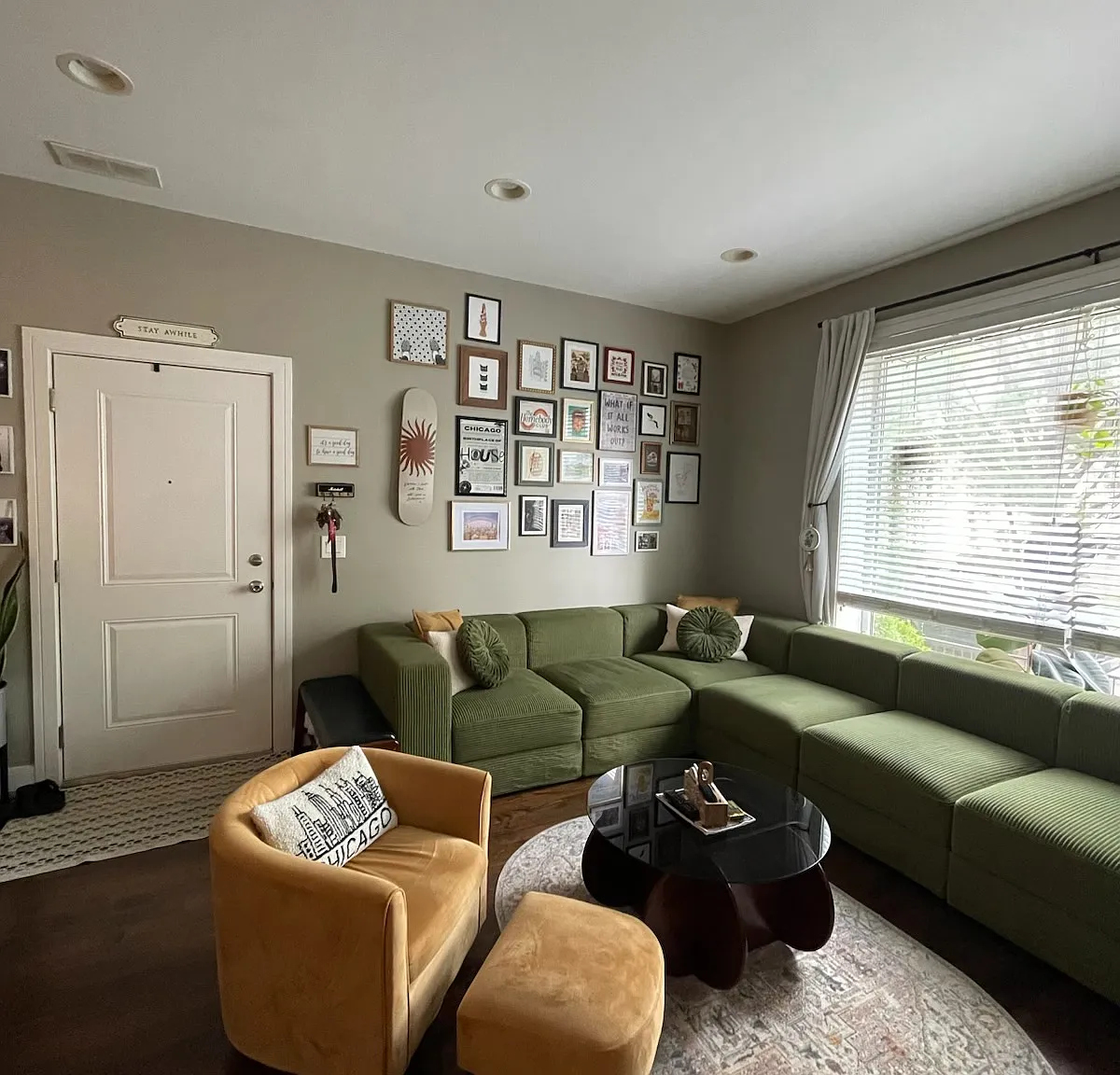 3 bed, 1700 sqft, $3,420 — Photo 3