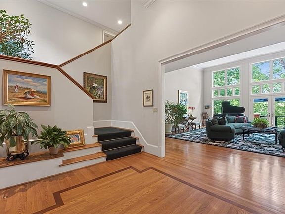 4th image of 4969 Northside Dr