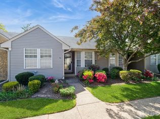 8D John Adams Ct, Monroe Township, NJ 08831