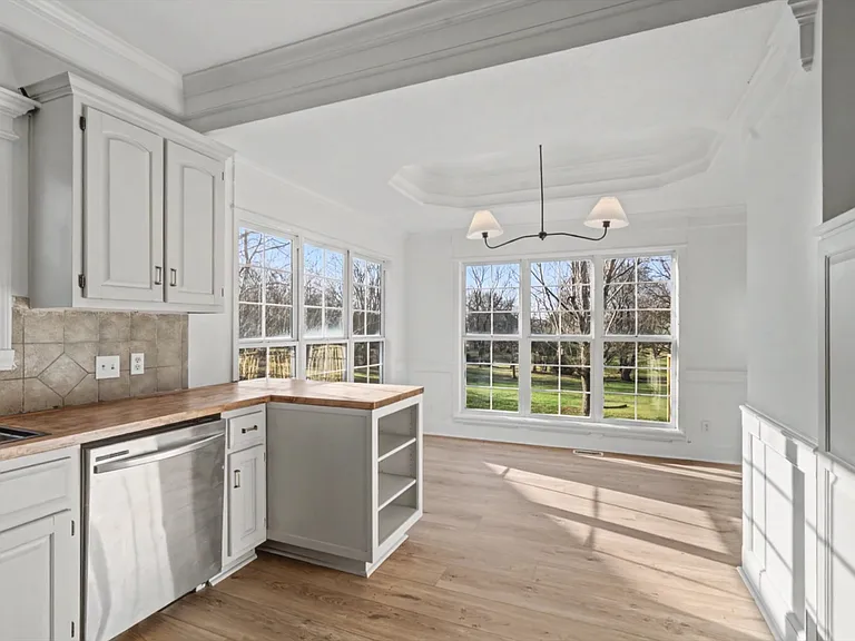 121 Hillside Dr — Photo 19