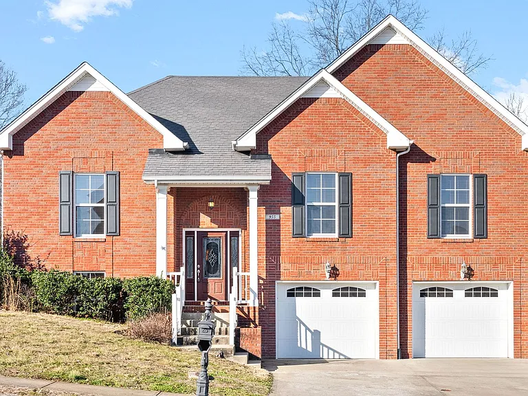 955 Terraceside Cir — Photo 3