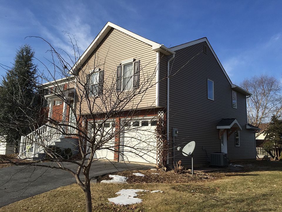 2nd image of 760 Palomino Dr