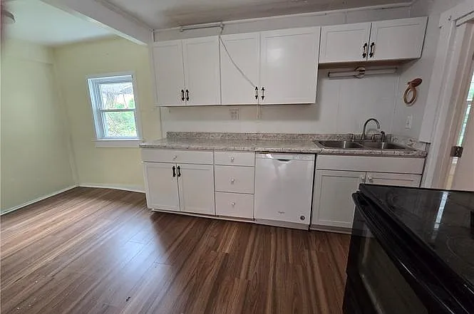 4 bed, 1600 sqft, $1,800 — Photo 4