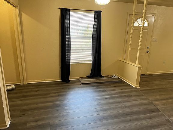 5th image of 716 N Houston St