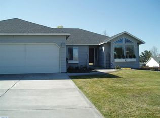 4318 Sahara Dr, Pasco, WA