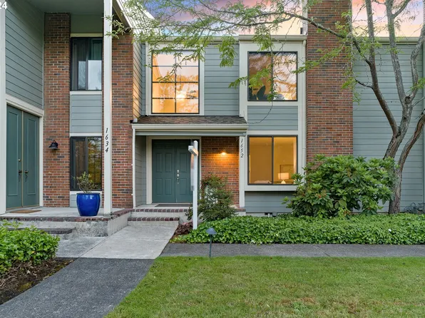 1652 Bonniebrae Dr, Lake Oswego, OR 97034