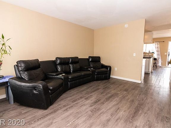 5th image of 2971 Poplar Ave