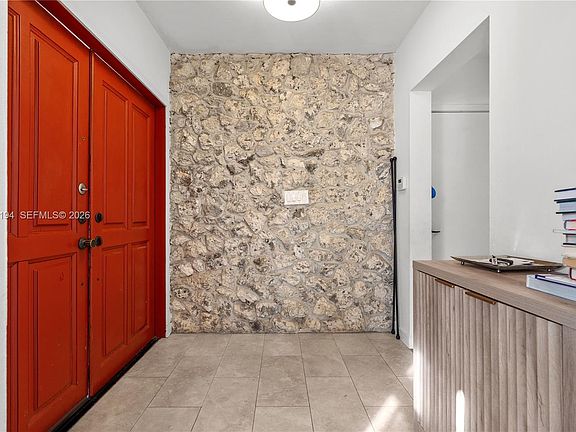 2nd image of 1561 Bird Rd