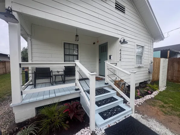 4436 4th St, Bacliff, TX 77518