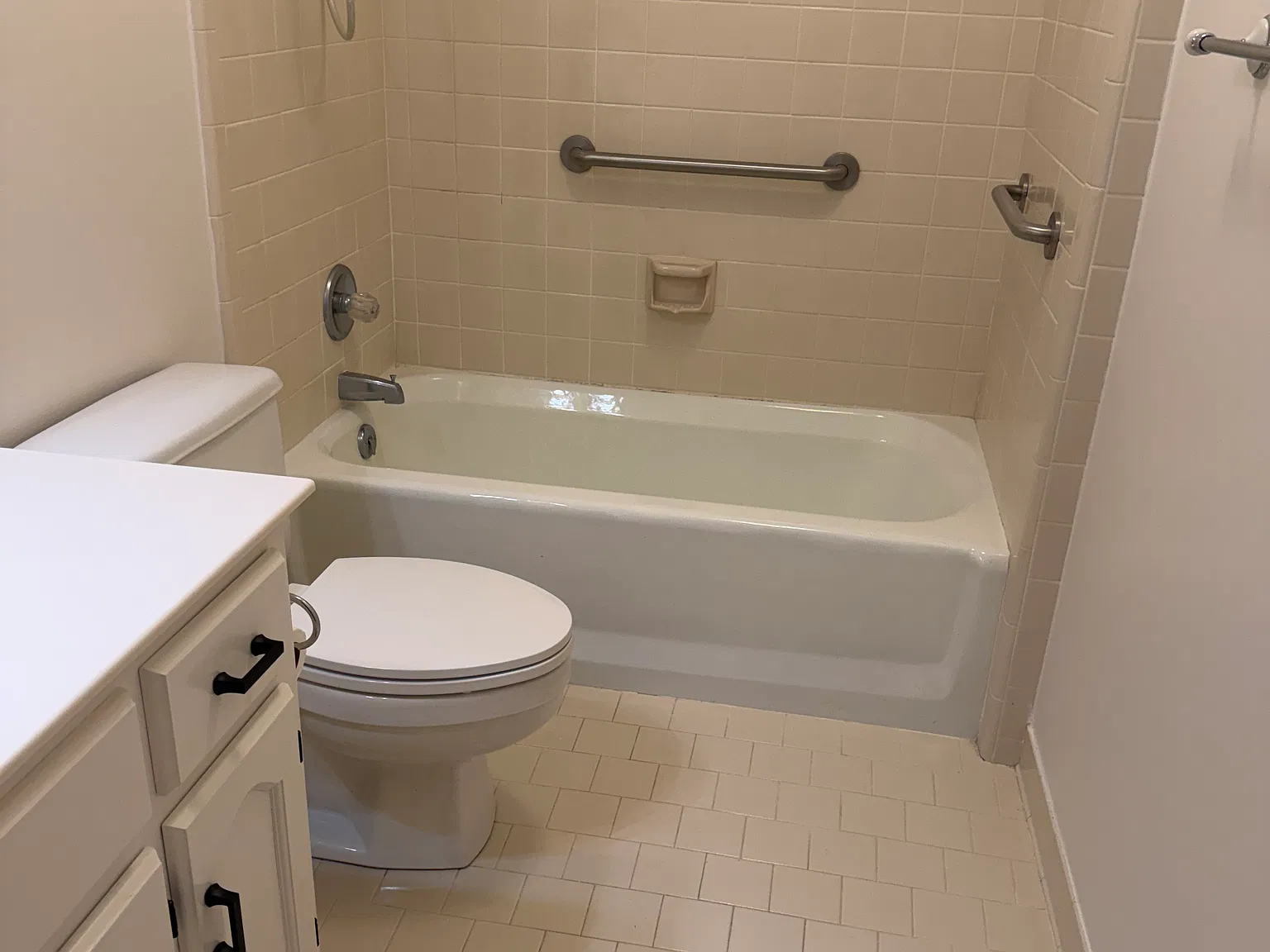 3 bed, 1574 sqft, $2,100 — Photo 4