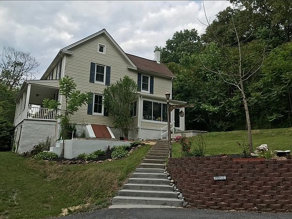 3rd image of 5105 Woodville Rd