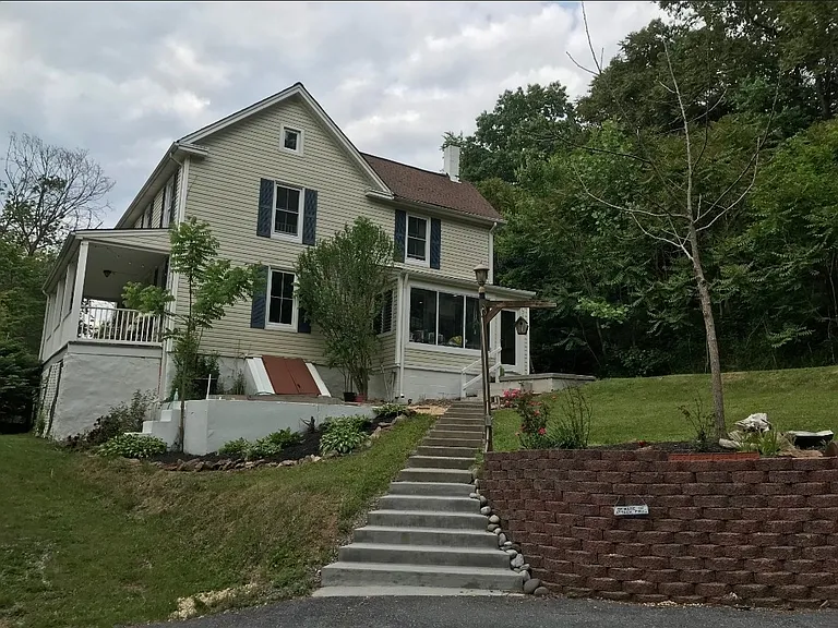 5105 Woodville Rd — Photo 3