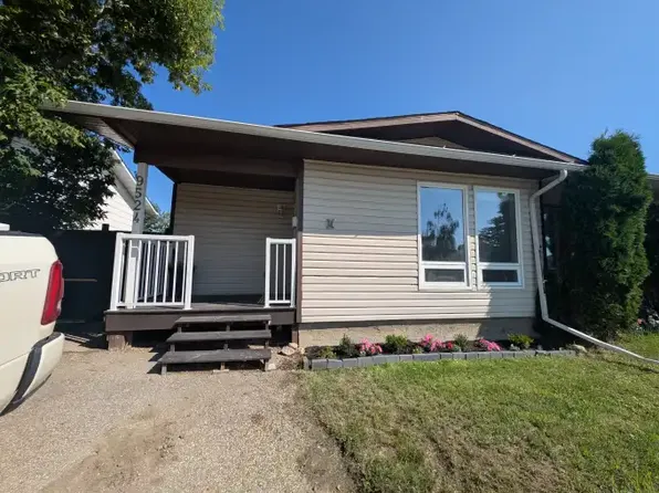 9524 80th Ave #1A, Grande Prairie, AB T8V 5J4