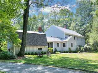 12 Walnut Pl, Wilton, CT 06897