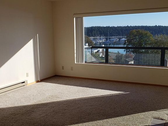2nd image of 1701 SE 9th Ave Unit 302