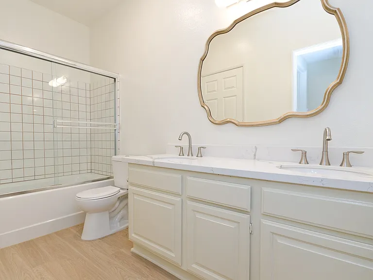 1230 Wellesley Ave #205 — Photo 10
