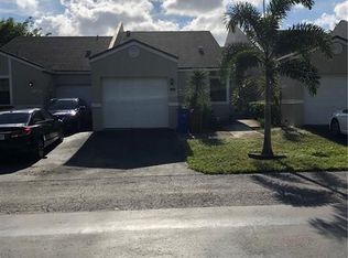 1104 NW 50th Dr, Pompano Beach, FL 33064