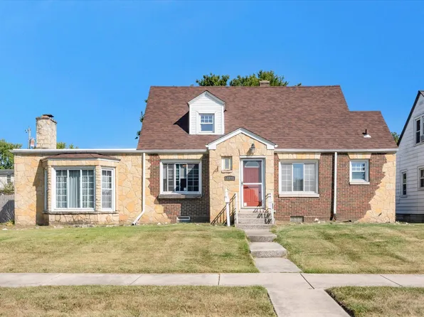 7133 Howard Ave, Hammond, IN 46324