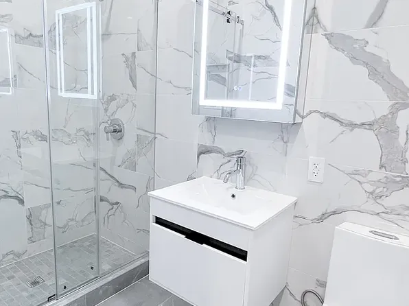 228 W 18th St APT 9, New York, NY 10011