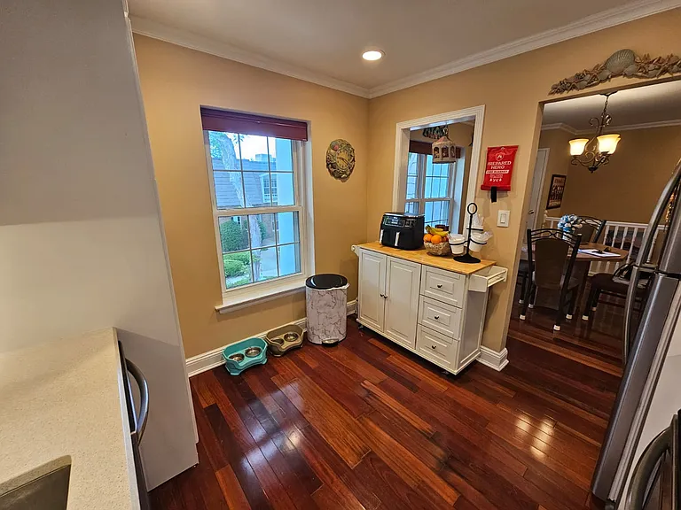 655 Middle Country Rd #2H2 — Photo 16
