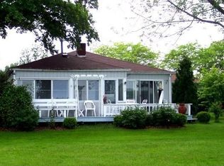 11400 Virginia Ln, Conneaut Lake, PA 16316
