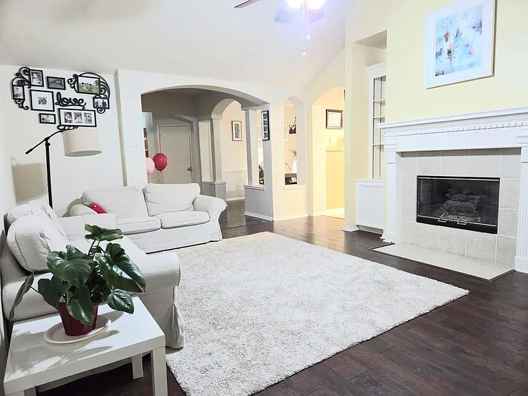 2634 Shelby Dr — Photo 8