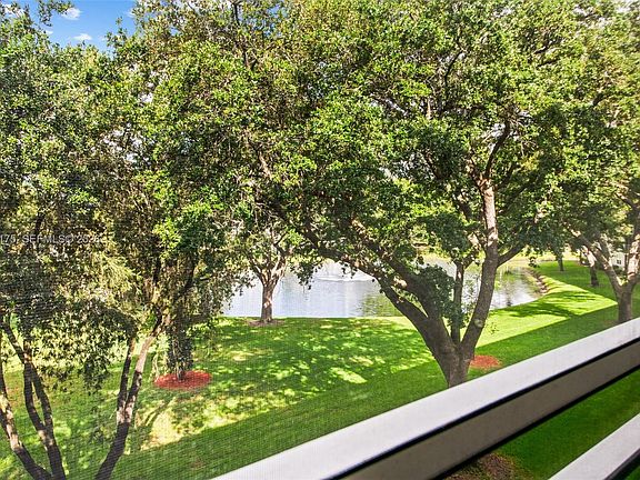 5th image of 1503 Cayman Way APT C3