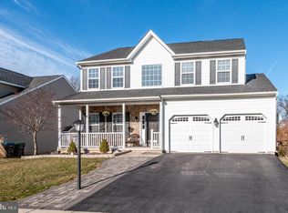 1309 Oak Tree Dr, Quakertown, PA 18951