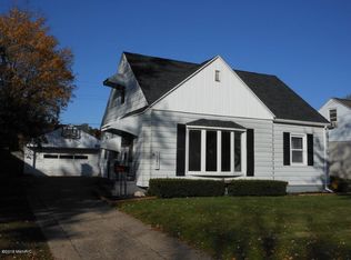 1280 W Summit Ave, Muskegon, MI 49441