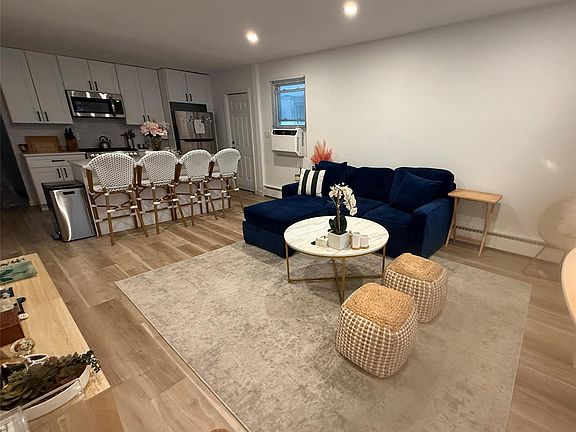 2nd image of 624 E Broadway APT 2