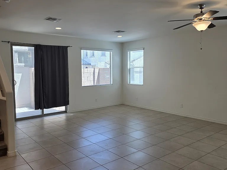 1707 S 82nd Way — Photo 5