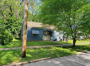 607 N Almond St, Carbondale, IL 62901