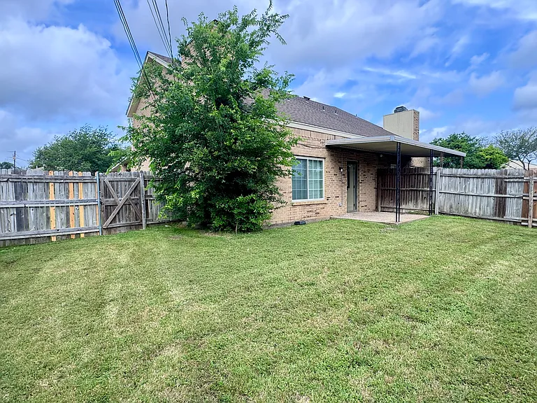 1302 Chapel Creek Rd — Photo 11
