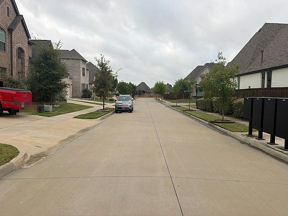 5th image of 3714 Macarthur Dr