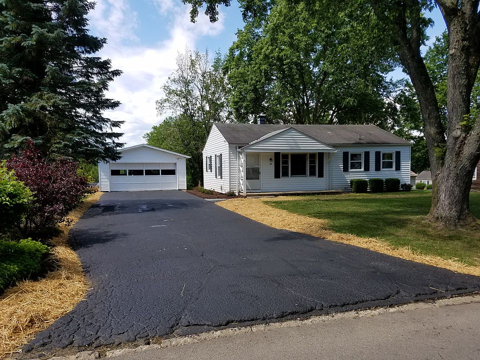1st image of 19 N Fork Dr