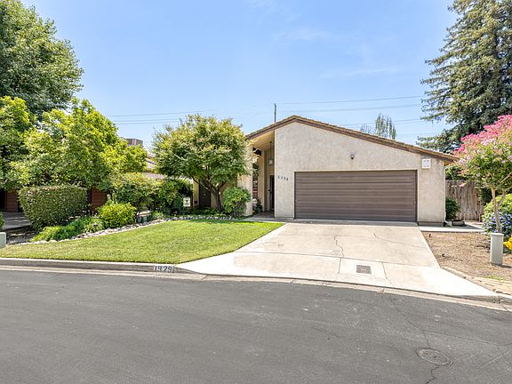 2nd image of 1929 S Royal Oaks Drive