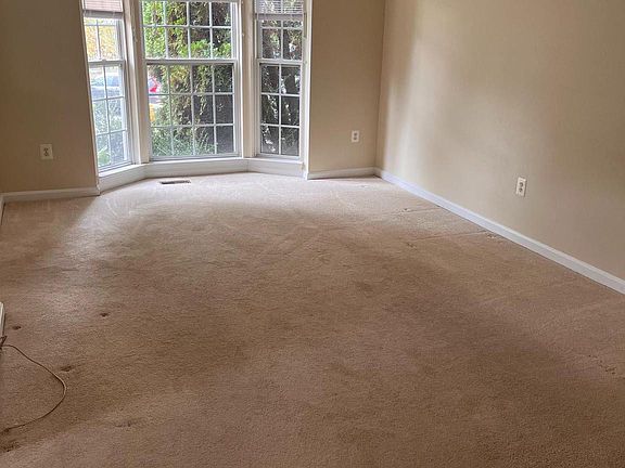 4th image of 122 Eastridge Cir