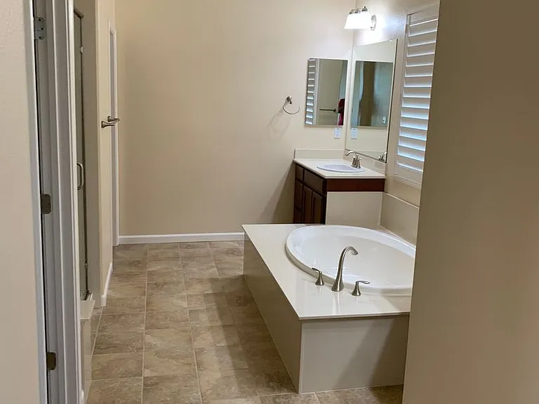 819 N Museo Dr — Photo 19