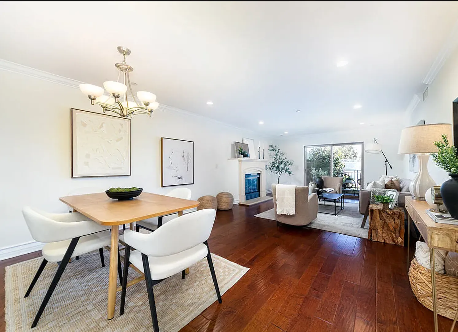 Experience the pinnacle of Westside living in the Brentwood Santa Monica area — Photo 4