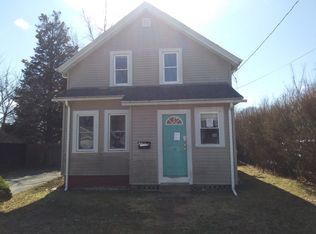 145 Fenner Ave, Riverside, RI 02915