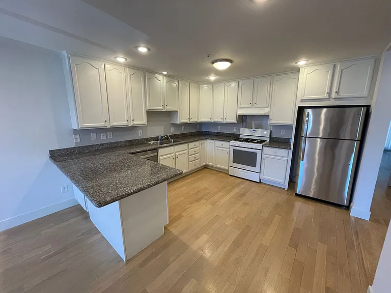 1670 Kirkwood Ave #1329R — Photo 2