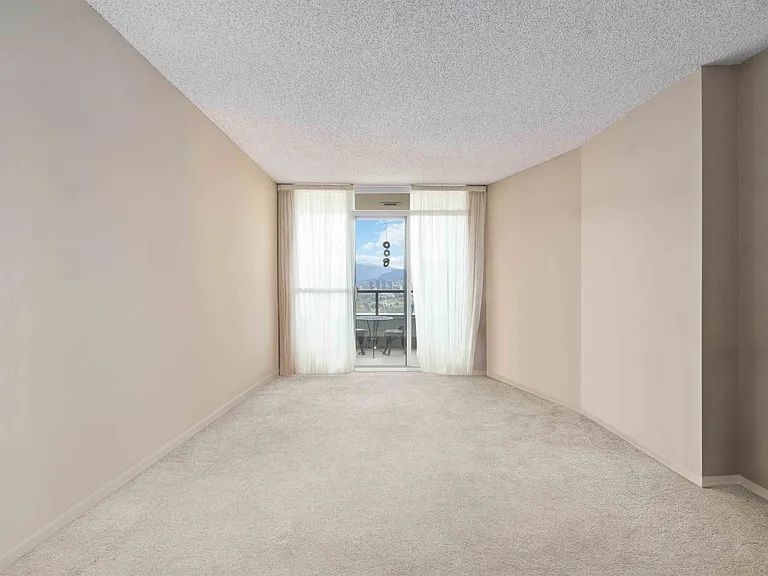 6055 Nelson Ave #19XX — Photo 15