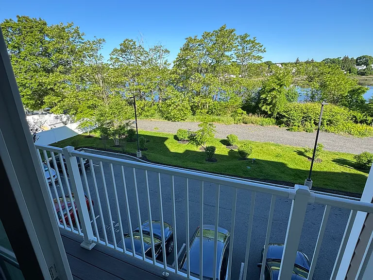 8 Needhams Landing Rd #304 — Photo 3