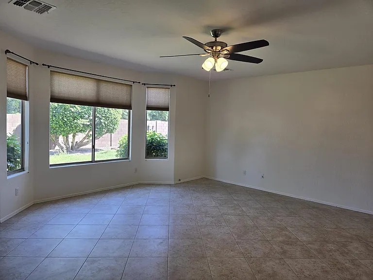 1828 E Beverly Rd — Photo 21