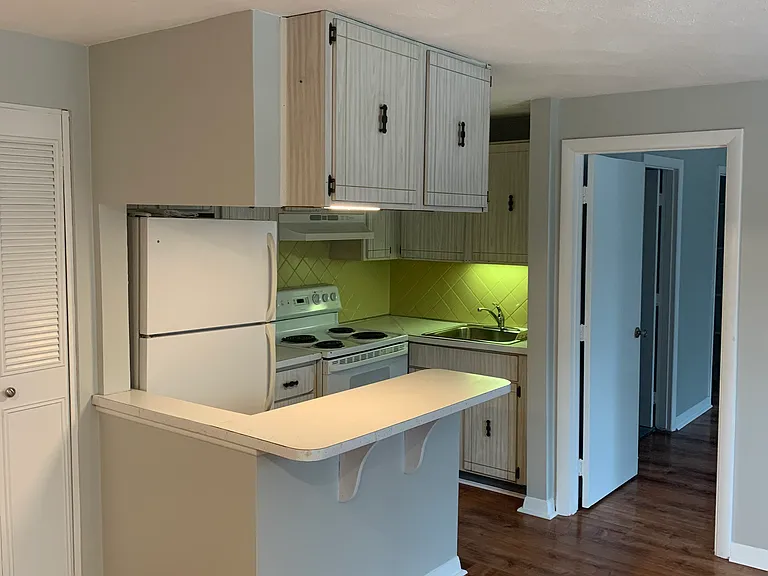 255 Medford St #6 — Photo 6