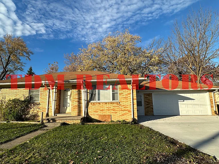 1226 W Atherton Rd — Photo 1