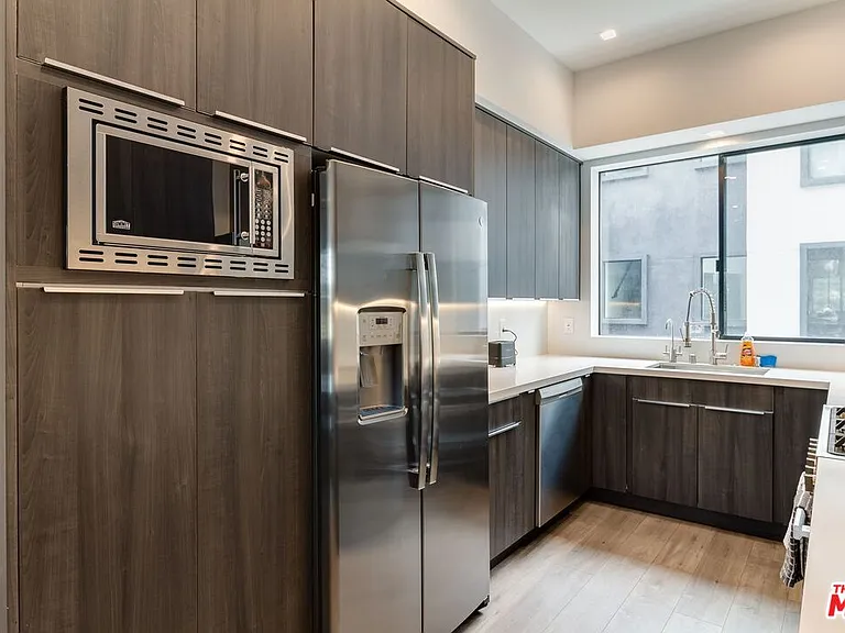 4826 W Pickford — Photo 25