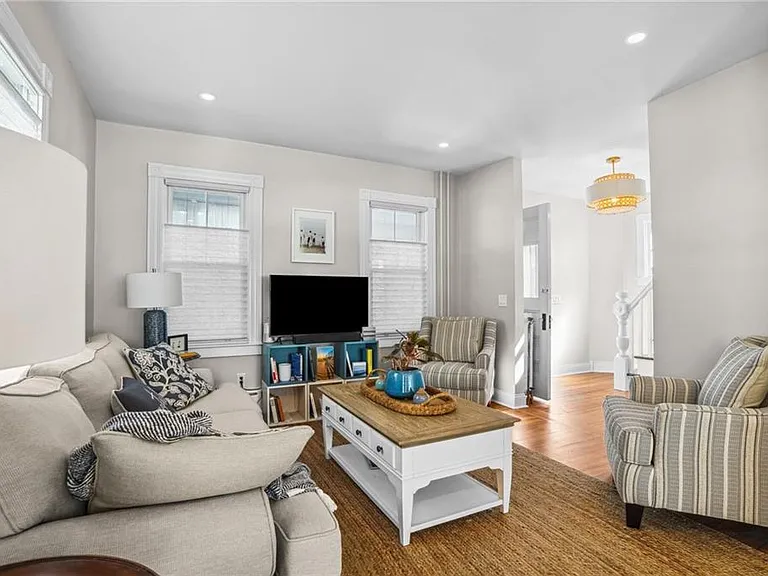 7 Atlantic St — Photo 11